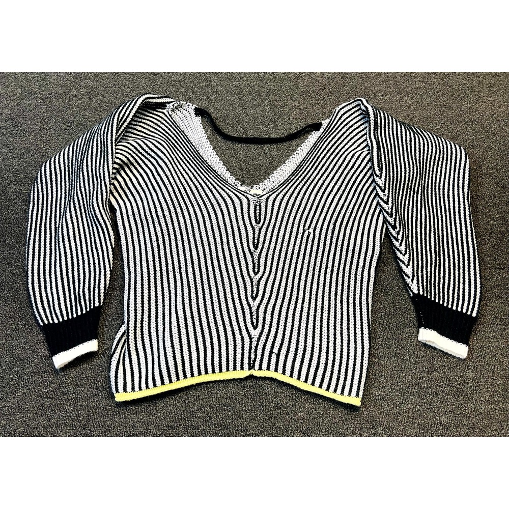 Daytrip Sweater Womens Small White Black Striped Tight Knit V Neck Warm Cozy